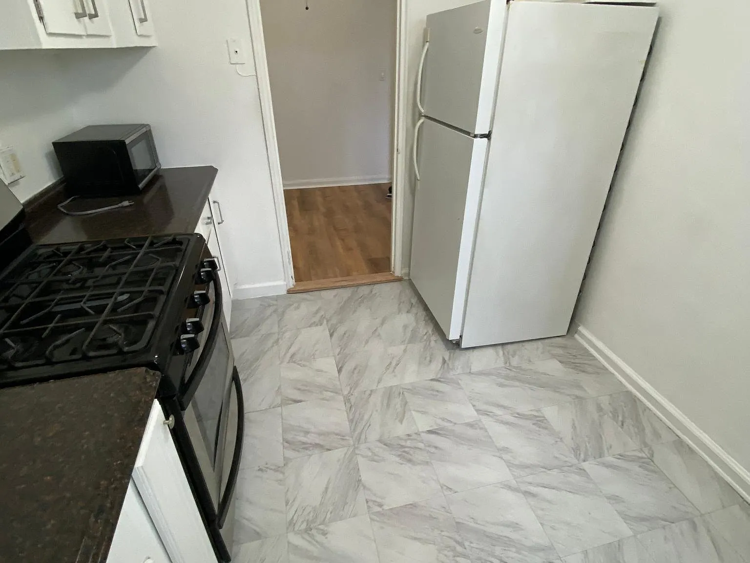 1 bed, 750 sqft, $2,045 — Photo 4