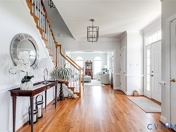 5th image of 18512 Willoughby Heights Ln