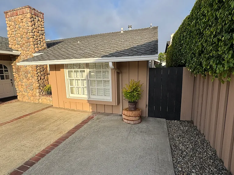 416 Aliso Ave — Photo 13