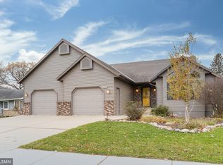 1022 Southridge Rd, New Ulm, MN 56073