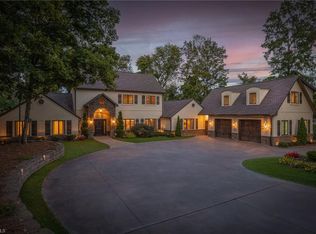 305 Cascade Dr, High Point, NC 27265