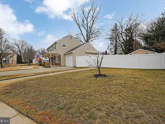 4th image of 11 Heritage Rd