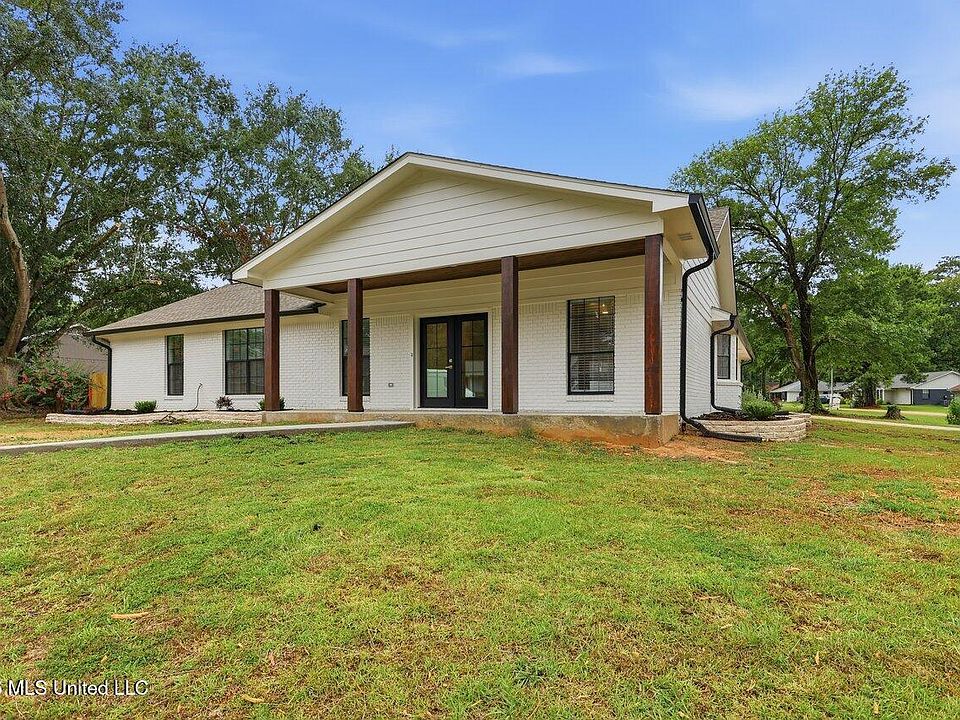 1st image of 114 Bellegrove Blvd