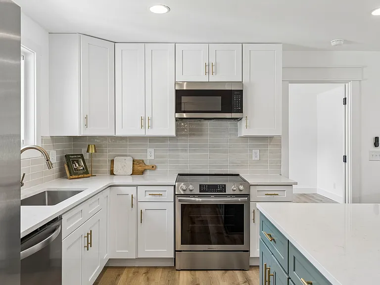 4006 Westwood Dr — Photo 6