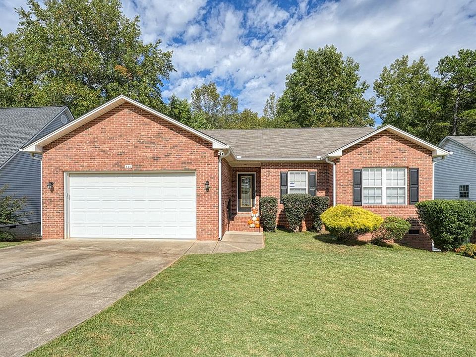 253 Riverrun Dr, Spartanburg, SC 29303 | MLS #304961 | Zillow