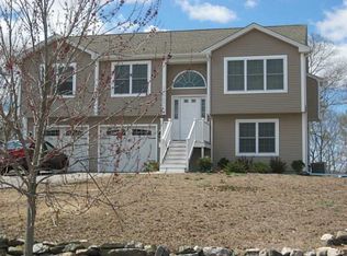 10 Fieldstone Way, Westerly, RI 02891