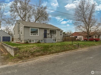 15 SW 13th Street, College Place, WA, 99324