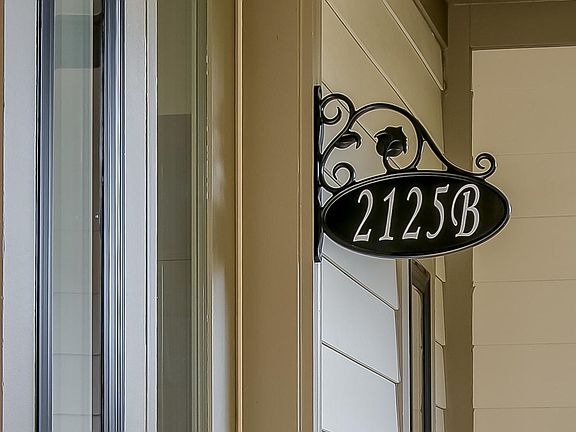2nd image of 2125 Acklen Ave #B