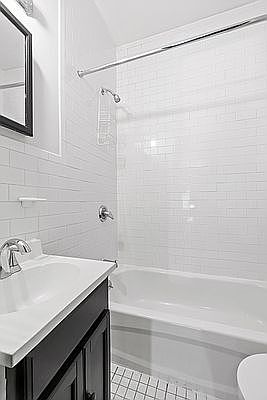5th image of 518 E 83rd St APT 5A