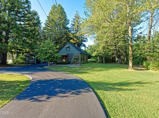 7373 Church Rd, Schenectady, NY 12306