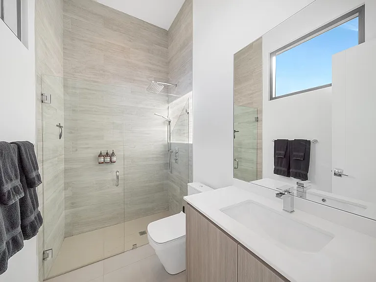 1905 N Hibiscus Dr — Photo 29
