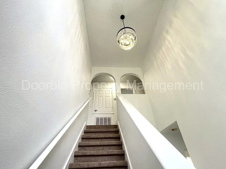 11098 Lord Taylor Dr — Photo 14