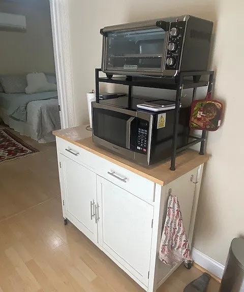 Microwave & Toaster oven