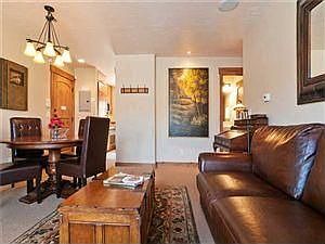 5th image of 1159 Empire Ave #2