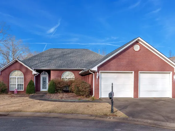 322 Dunolly Ln, Florence, AL 35633