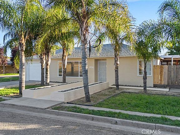 4th image of 890 Barney St