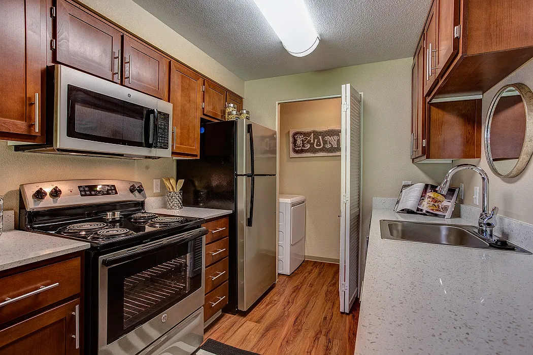 Commons at Creekside Apartments — Photo 2