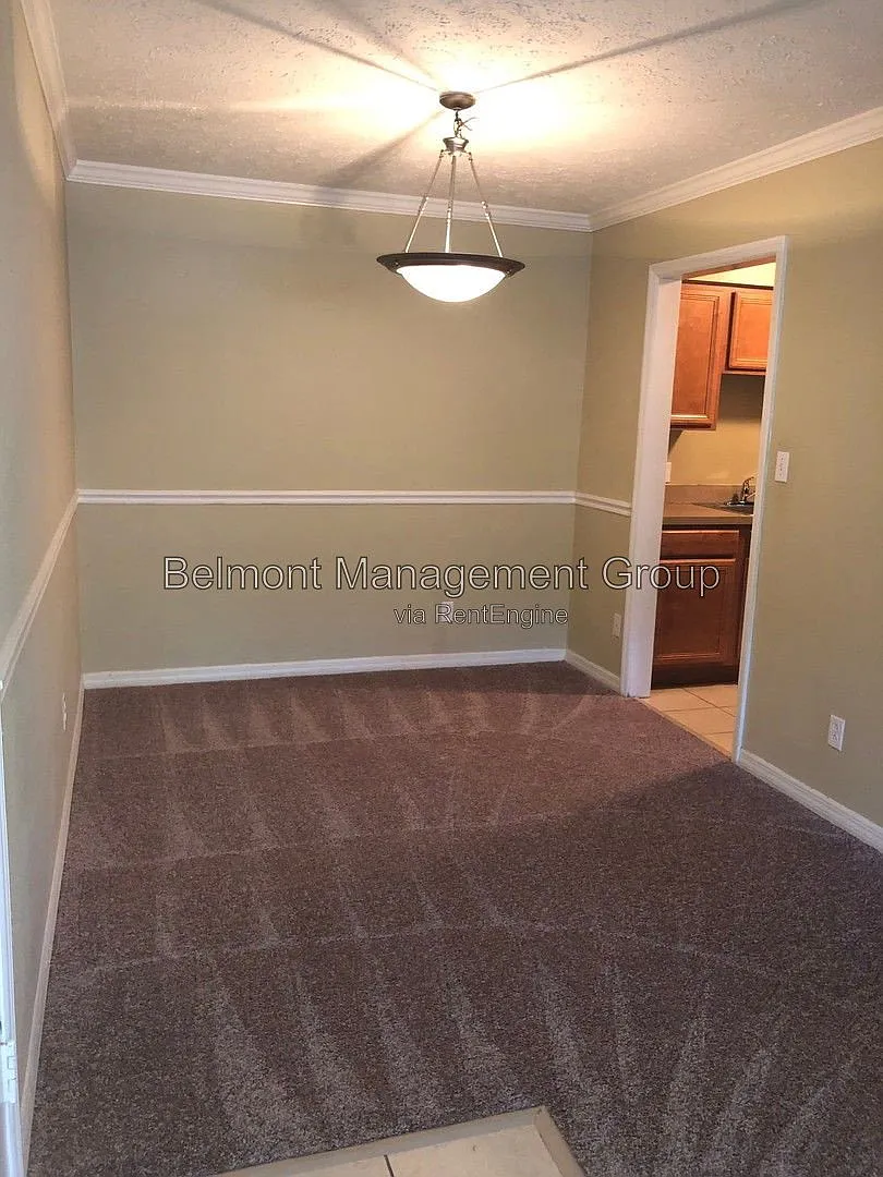 2 bed, 2.0 bath, 984 sqft, $1,350 — Photo 3