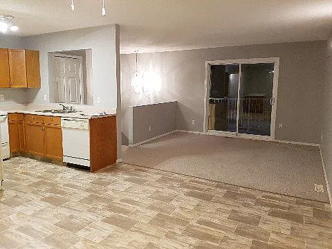 10222A 106th Ave — Photo 11