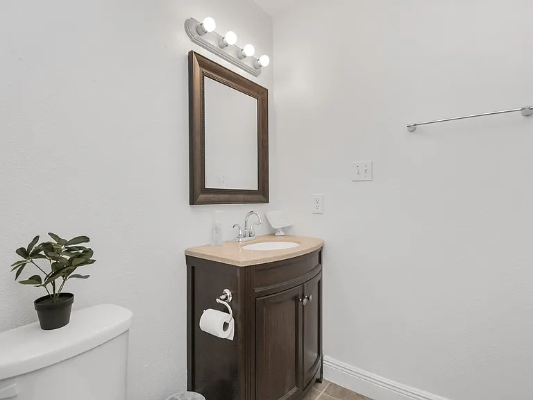 7830 Pardee St — Photo 26