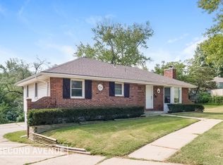 8923 E 56th Ter, Raytown, MO 64133