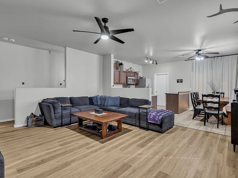 30675 N Bareback Trl — Photo 2