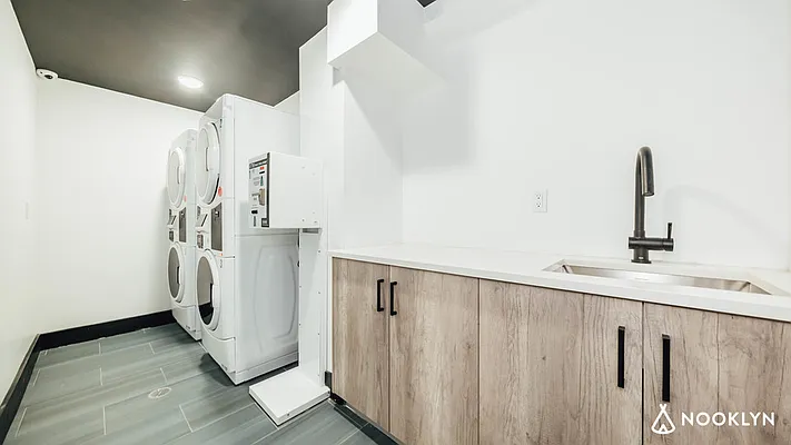 Rented by Nooklyn NYC LLC | media 46