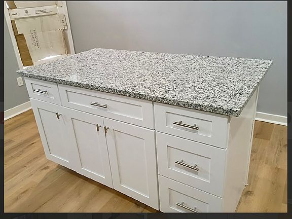 3rd image of 2525 E Biddle St