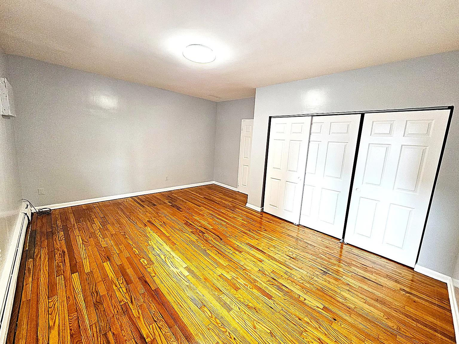 1 bed, 900 sqft, $1,800 — Photo 3