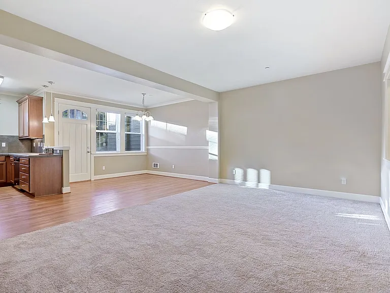 Calabria Apartments — Photo 25