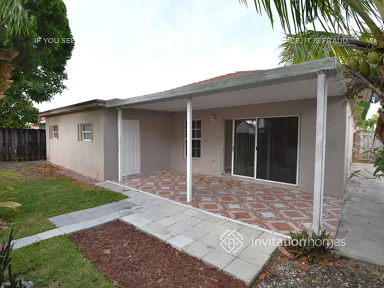 18051 SW 144th Ct — Photo 11