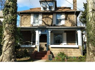 35 Center St, Westville, NJ 08093