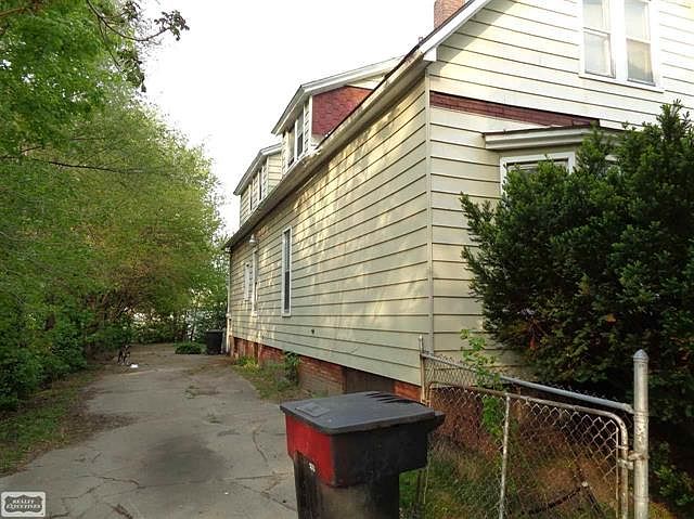 5002 Townsend St, Detroit, MI 48213 | Zillow