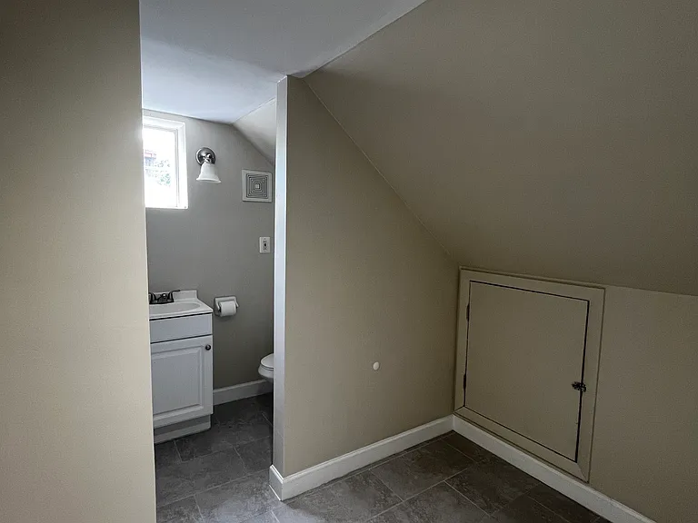 120 N Huron Dr — Photo 27