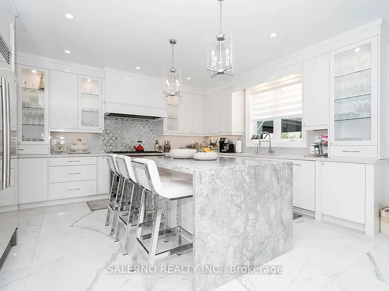 552 Vaughan Mills Rd — Photo 13