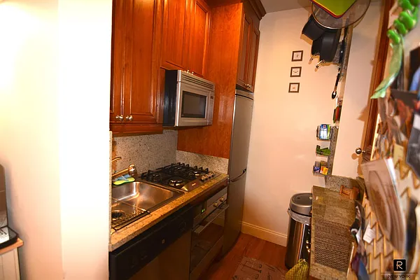 Rented by R New York | media 6