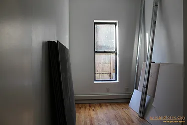 Rented by aptsandlofts.com