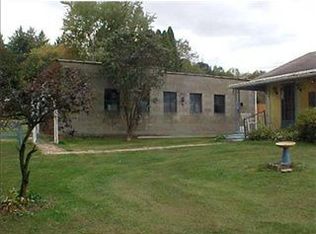 659 Norwood Dr, Wampum, PA 16157