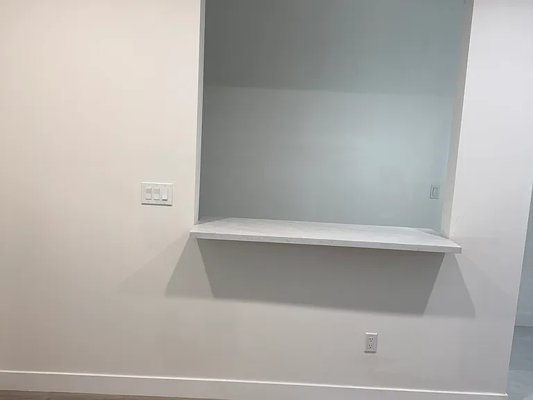 112 S Bel Aire Dr #101 — Photo 2