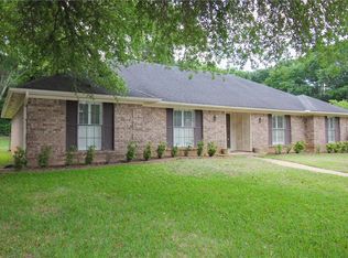 2001 Lamplight Ln, Tyler, TX 75701