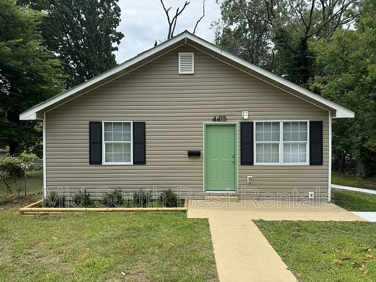 4415 W Charles Bussey Ave — Photo 1