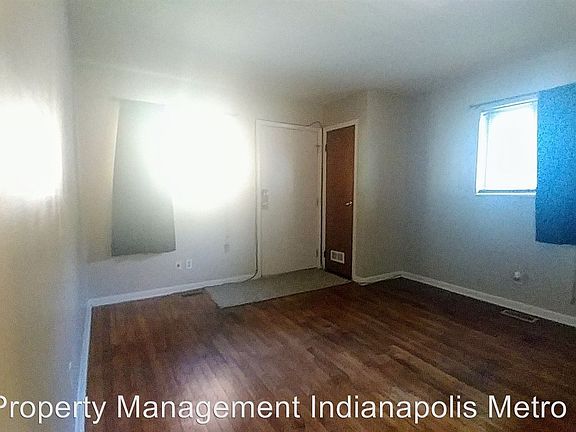 3rd image of 1721 N Somerset Ave