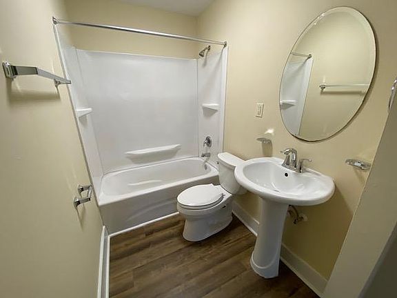 5th image of 1807 Dayton St APT A