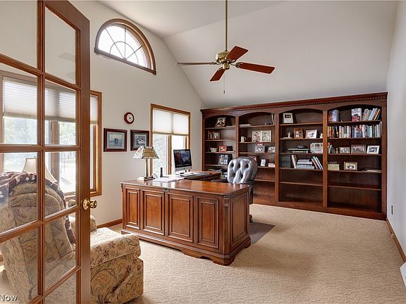 3rd image of 6974 N Renwood Rd