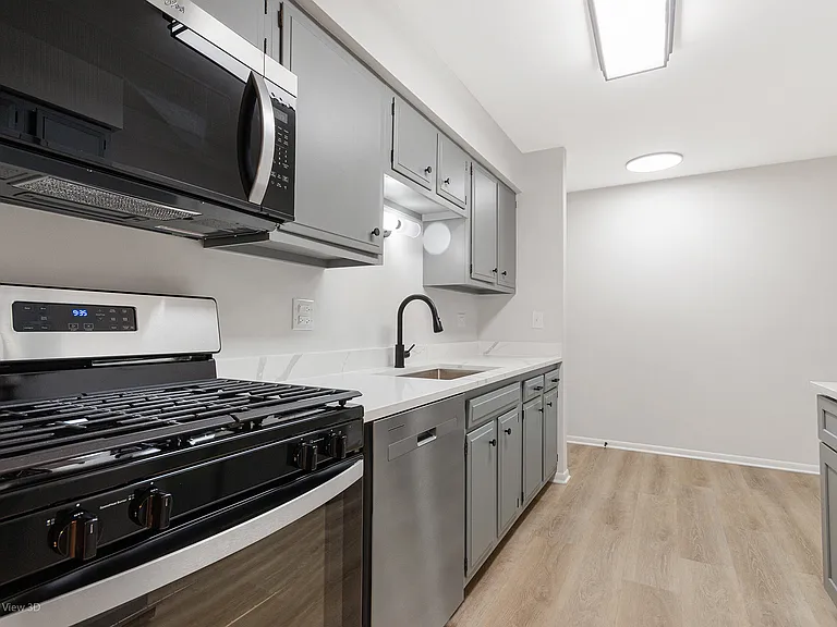 3008 Roberts Dr #7 — Photo 6