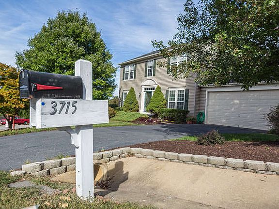 3rd image of 3715 Carlyle Ct