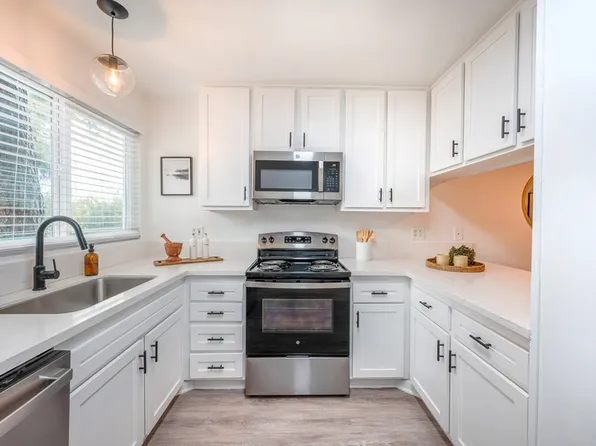 Arrive Thousand Oaks