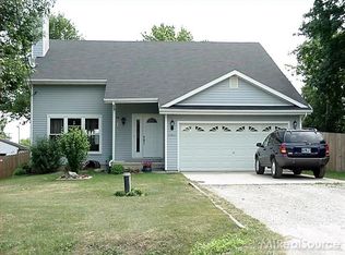 46860 Nursery St, Chesterfield, MI 48051