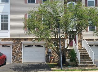 32 Russell Ct, Matawan, NJ 07747