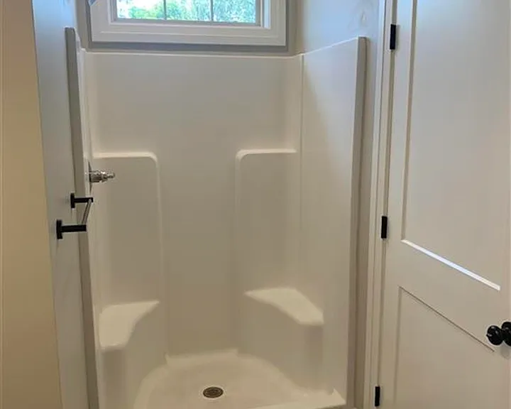 1048 Springfield Blvd — Photo 10